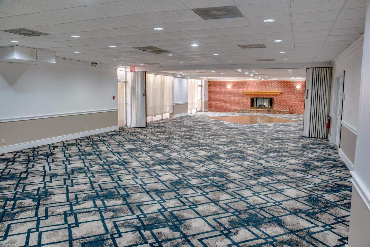 Days Inn By Wyndham St. Petersburg / Tampa Bay Area Pinellas Park Extérieur photo