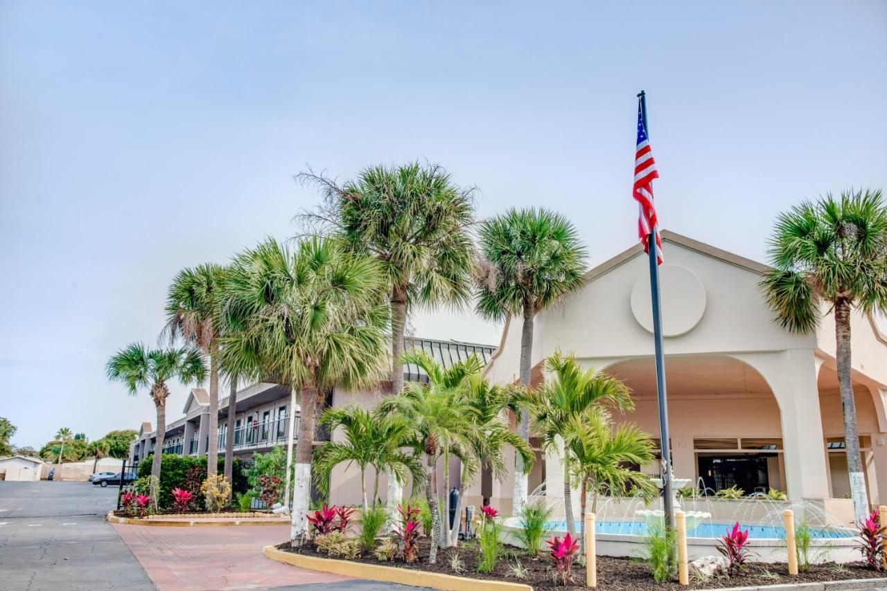 Days Inn By Wyndham St. Petersburg / Tampa Bay Area Pinellas Park Extérieur photo