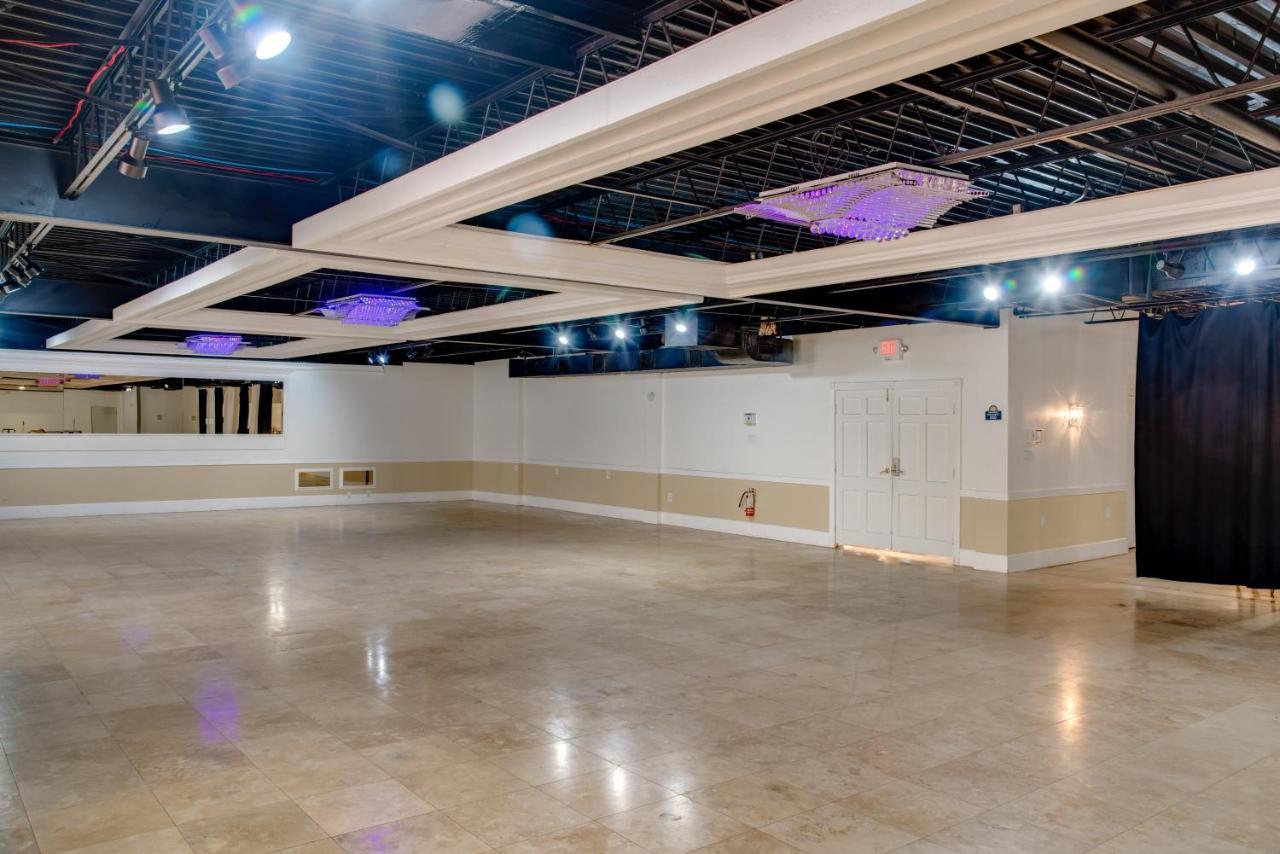 Days Inn By Wyndham St. Petersburg / Tampa Bay Area Pinellas Park Extérieur photo