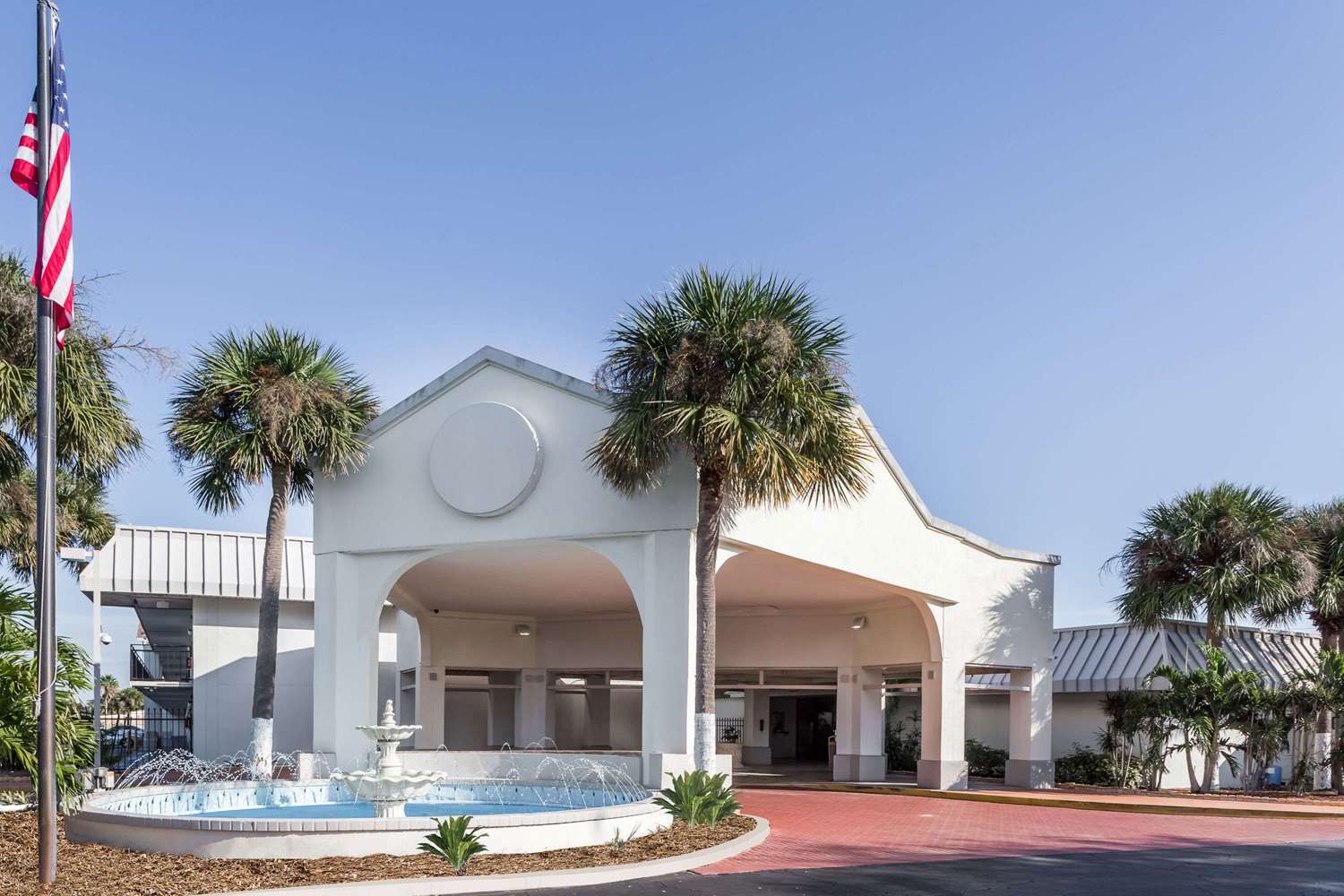 Days Inn By Wyndham St. Petersburg / Tampa Bay Area Pinellas Park Extérieur photo